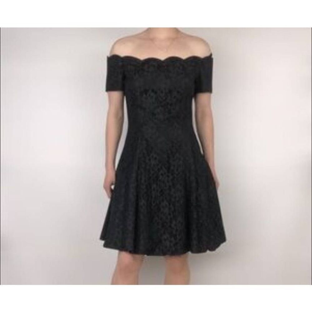 Vintage 90s Roberta Bridal Black Lace A-Line Dress 7/8
